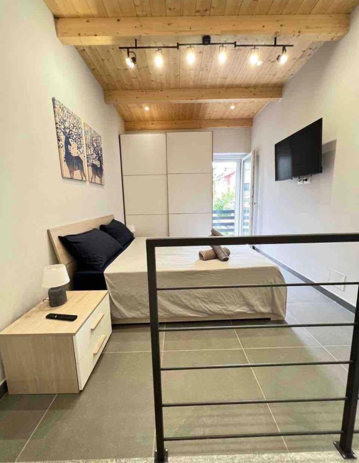 Pregevole Duplex A 1 Minuto Dalla Metro Apartment โกลเลญโญ ภายนอก รูปภาพ
