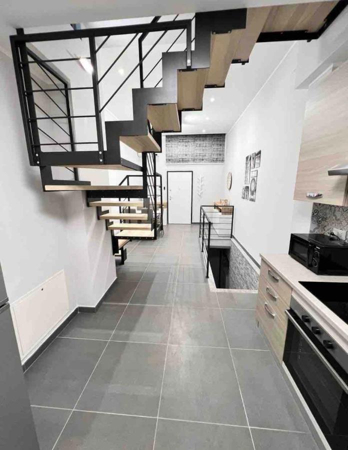 Pregevole Duplex A 1 Minuto Dalla Metro Apartment โกลเลญโญ ภายนอก รูปภาพ